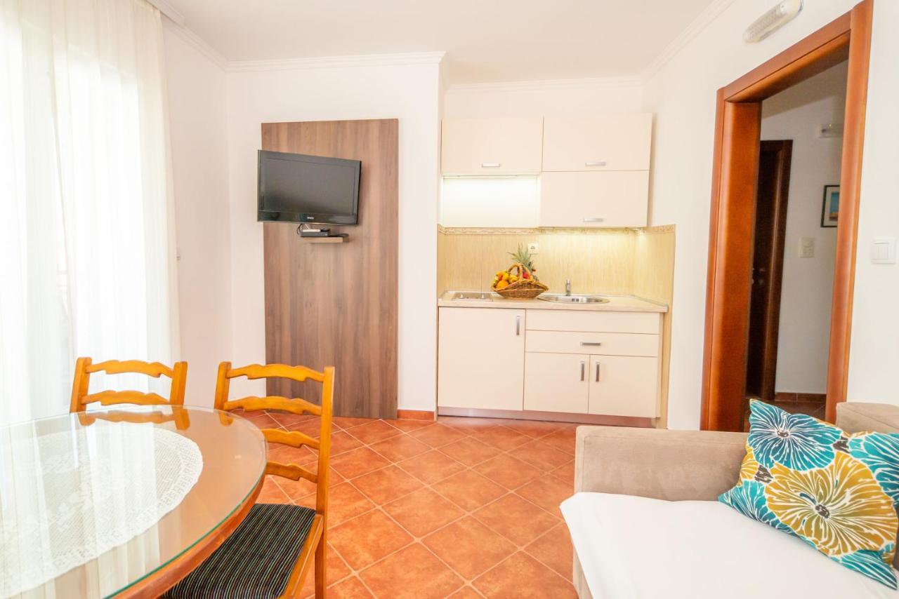 Guest House Medin Petrovac Extérieur photo