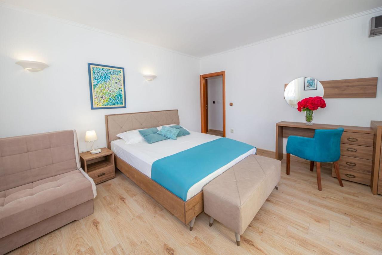 Guest House Medin Petrovac Extérieur photo