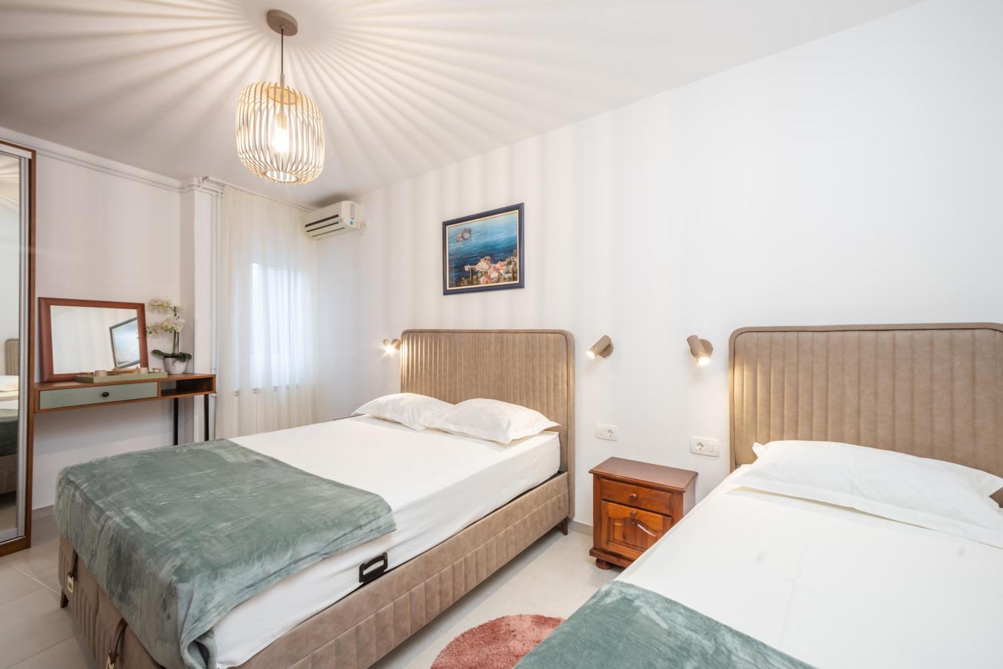 Guest House Medin Petrovac Extérieur photo