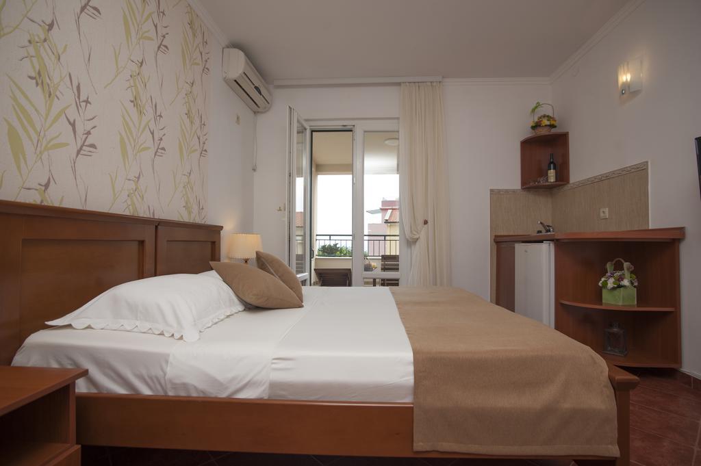 Guest House Medin Petrovac Extérieur photo