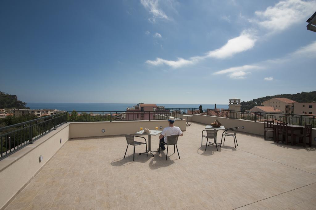 Guest House Medin Petrovac Extérieur photo